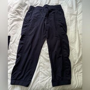 Athleta Navy Ruched Capri